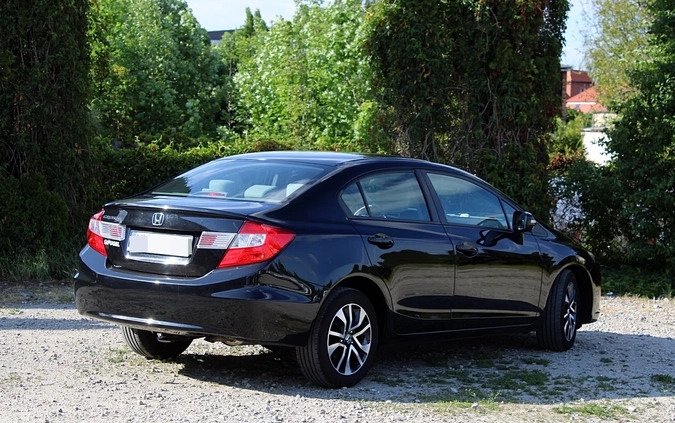 Honda Civic cena 48900 przebieg: 130000, rok produkcji 2016 z Pruszków małe 154